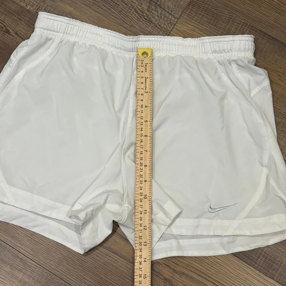 Nike white running shorts running athletic 28